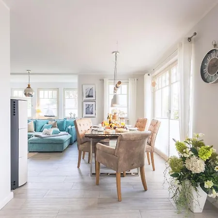 Hus Mats بيت للعطل *