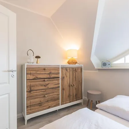 Hus Mats Holiday home Zingst